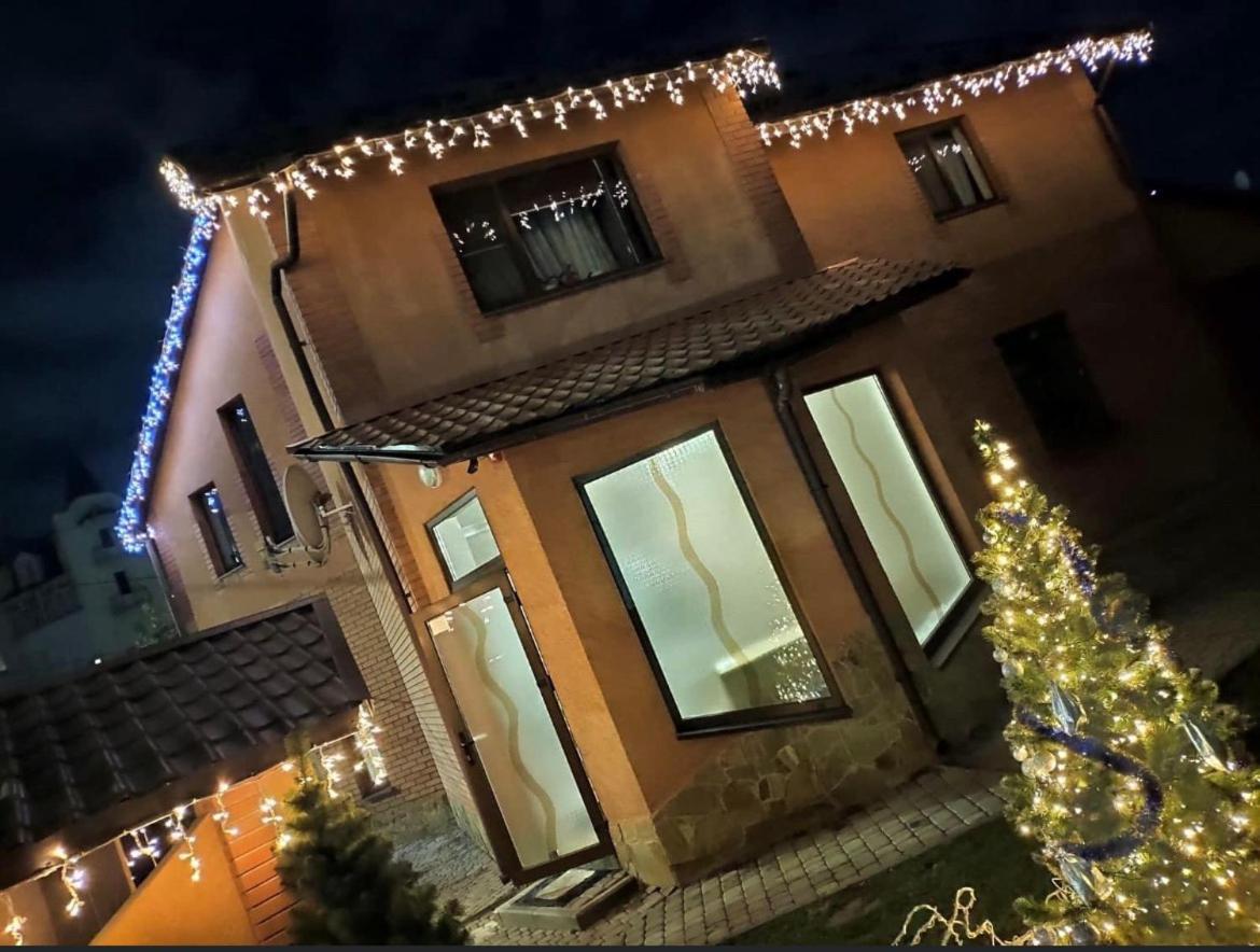 לוצק Best House מראה חיצוני תמונה